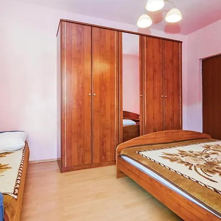 Two-bedroom In Apartmán